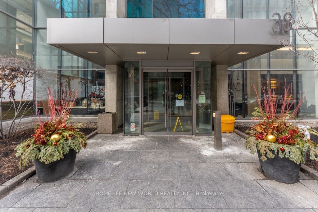 Photo of 38 Grenville Street #505, Toronto, ON M4Y 1A5 (MLS # C12859716)