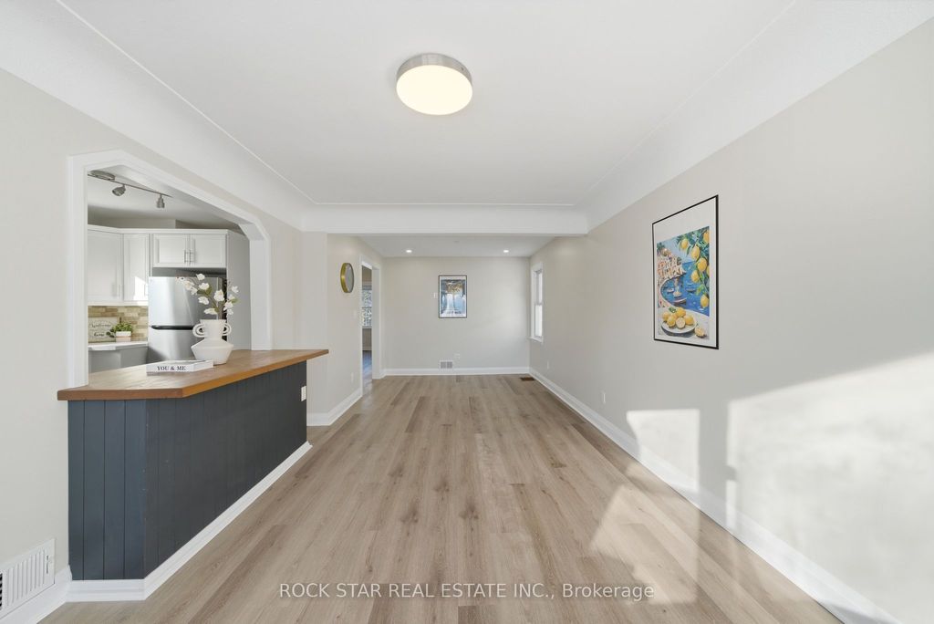 Photo of 86 East 38th Street, Hamilton, ON L8V 4E5 (MLS # X12728050)