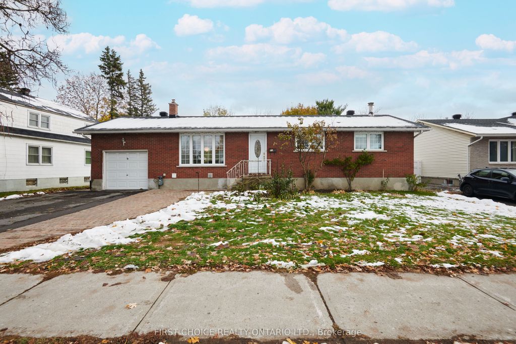 Photo of 22 Meadowlands Drive W, Meadowlands - Crestview and Area, ON K2G 2R4 (MLS # X12582060)