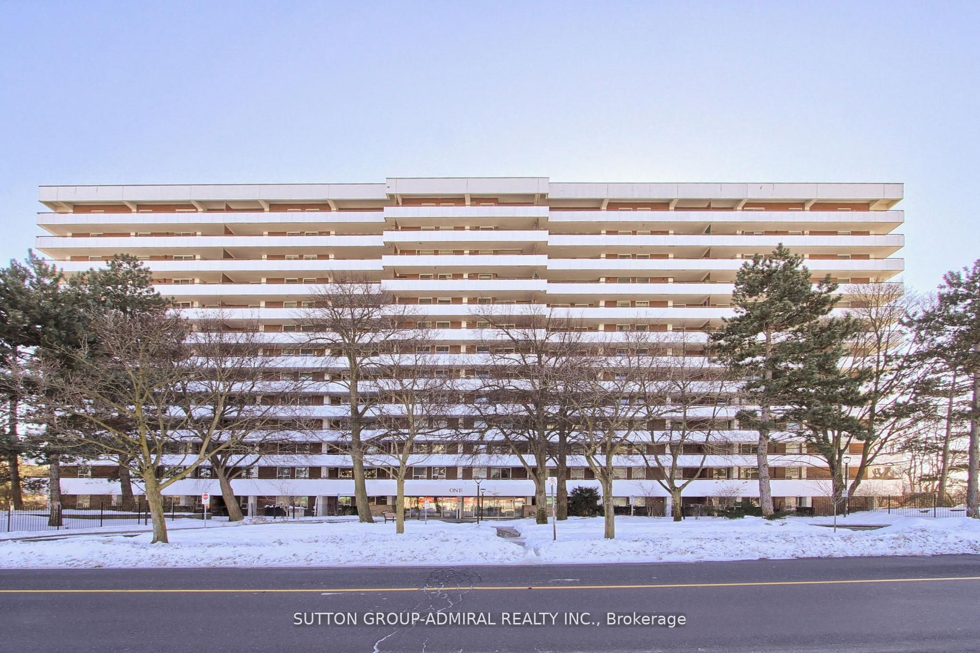 1 Royal Orchard Boulevard 303