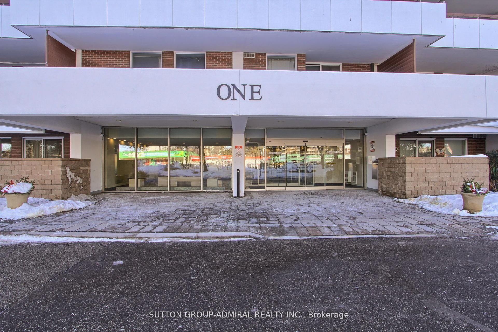 1 Royal Orchard Boulevard 303