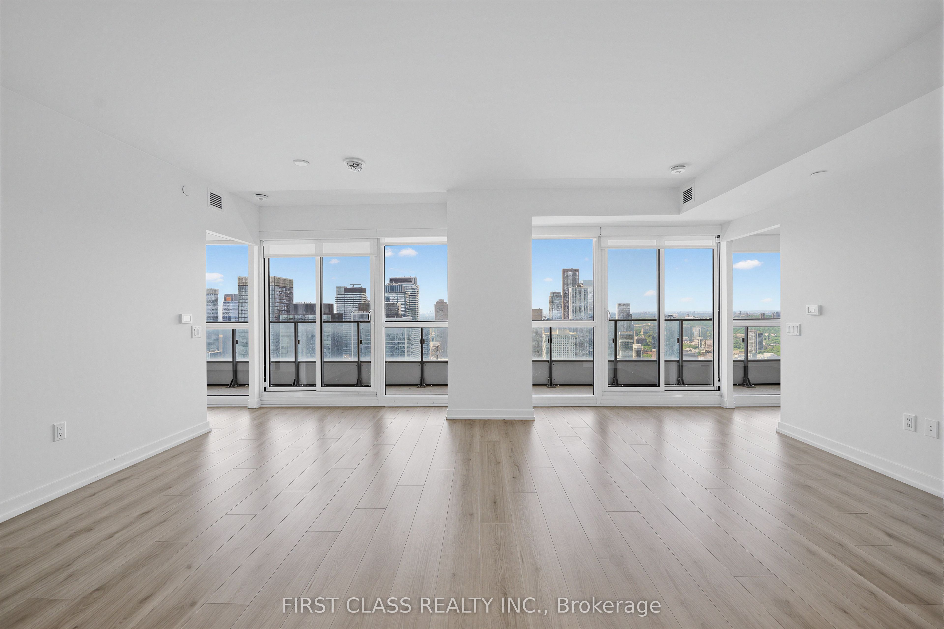 395 Bloor Street E 4203