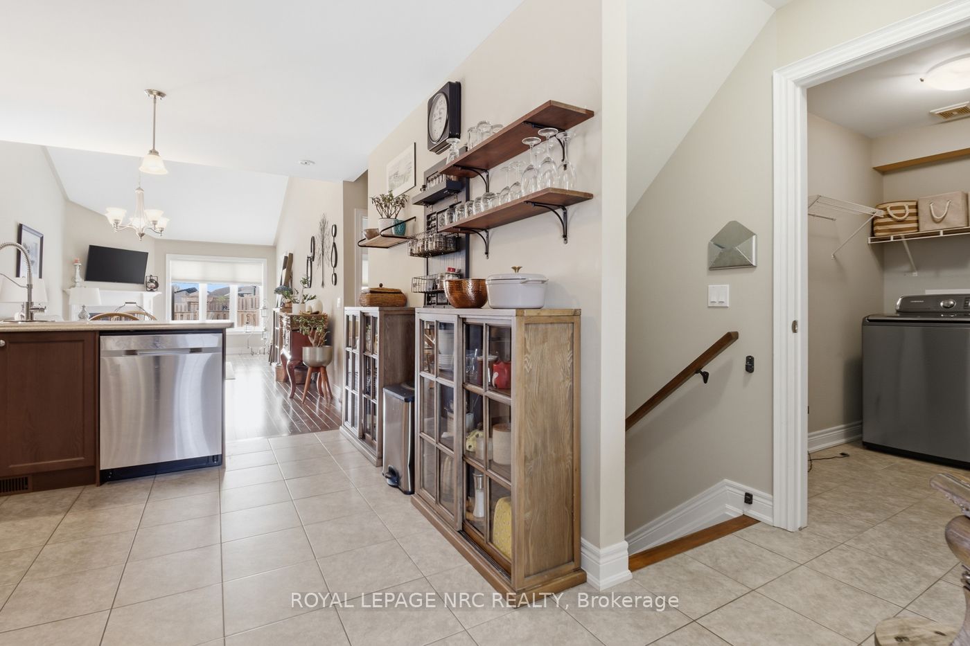 3945 Village Creek Drive