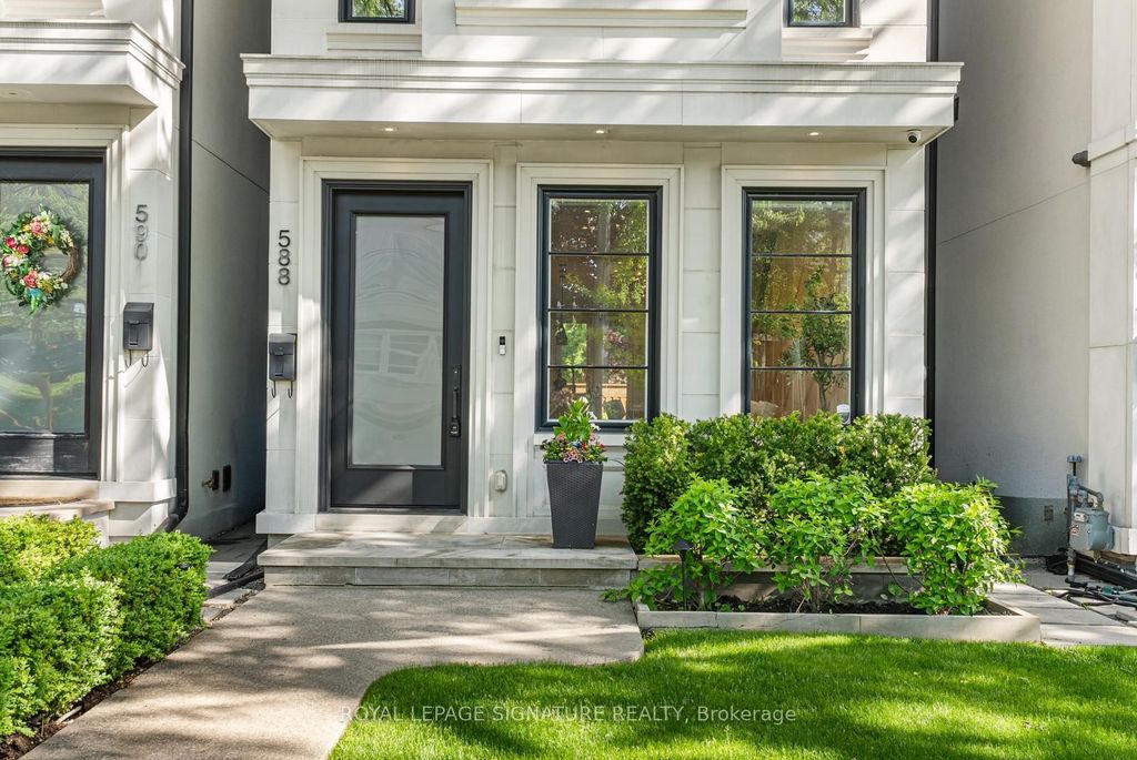 Photo of 588 Woburn Avenue, Toronto, ON M5M 1L9 (MLS # C13203096)