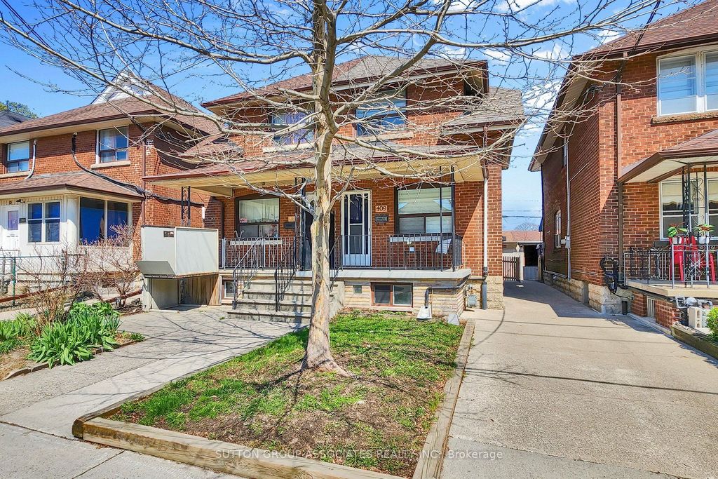 Photo of 409 Christie Street, Toronto, ON M6G 3C5 (MLS # C13037134)