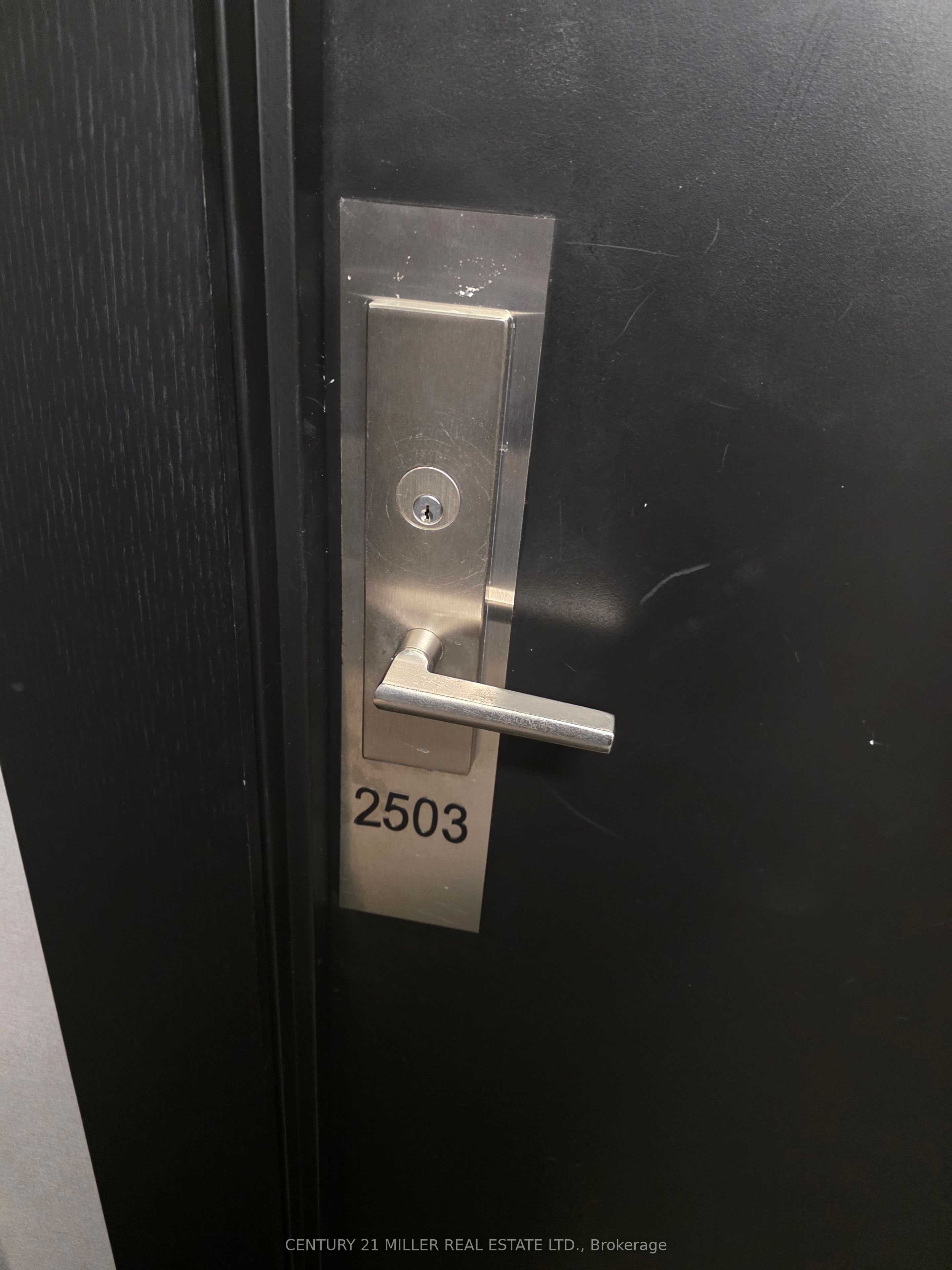 159 Wellesley Street E 2503