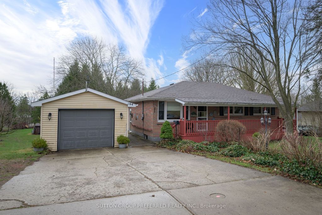 Photo of 164 McKeand Street, Ingersoll, ON N5C 3H9 (MLS # X13022970)