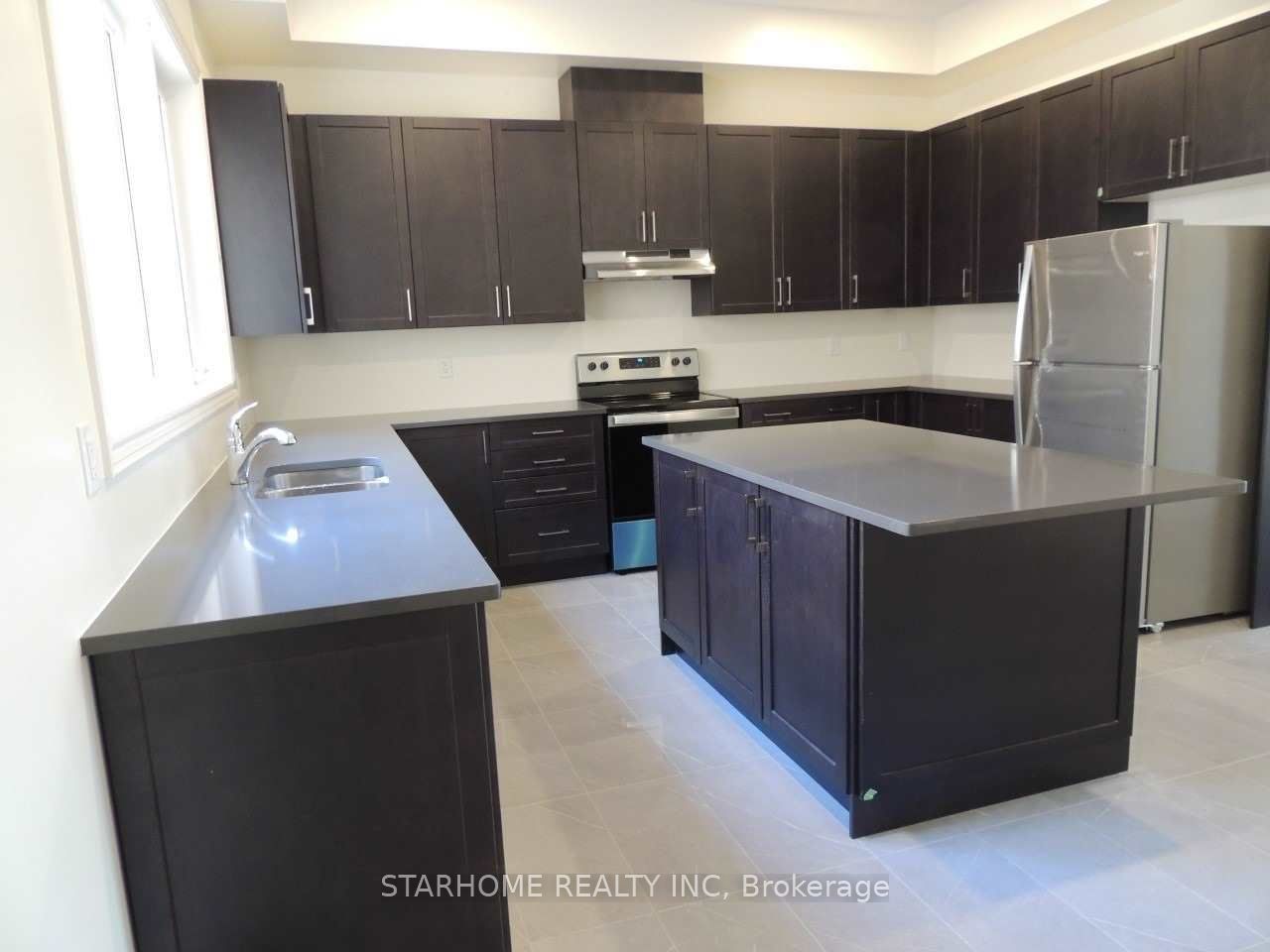 9436 Bayview Avenue Main