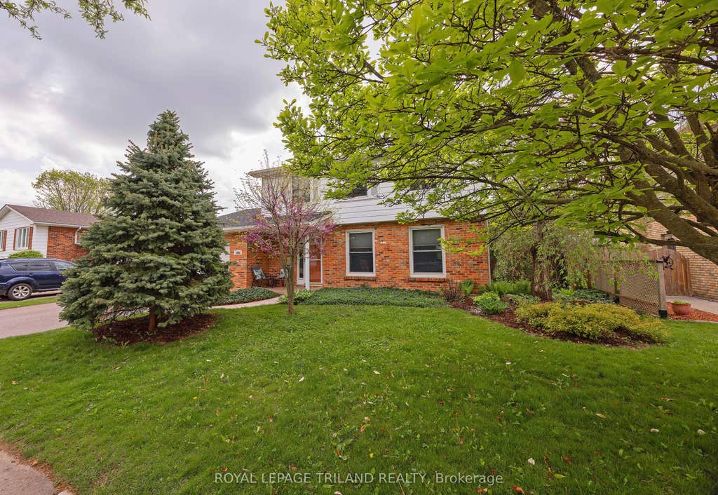 Photo of 1402 Hastings Drive, London North, ON N5X 1B1 (MLS # X13432346)
