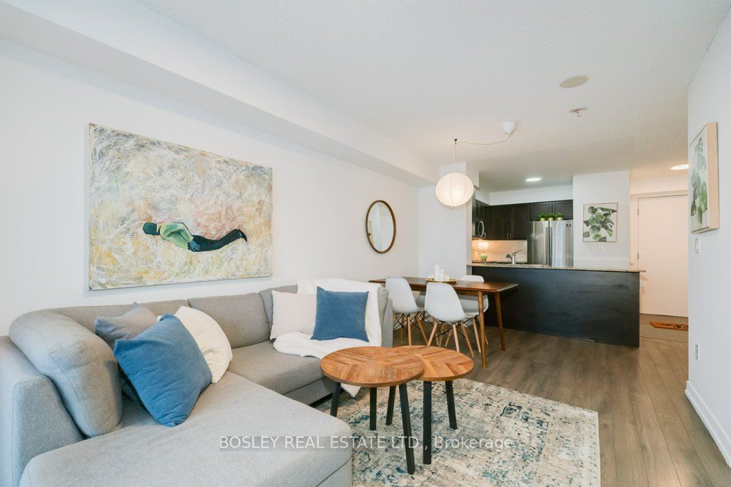 Photo of 812 Lansdowne Avenue #810, Toronto, ON M6H 4K5 (MLS # W12731664)