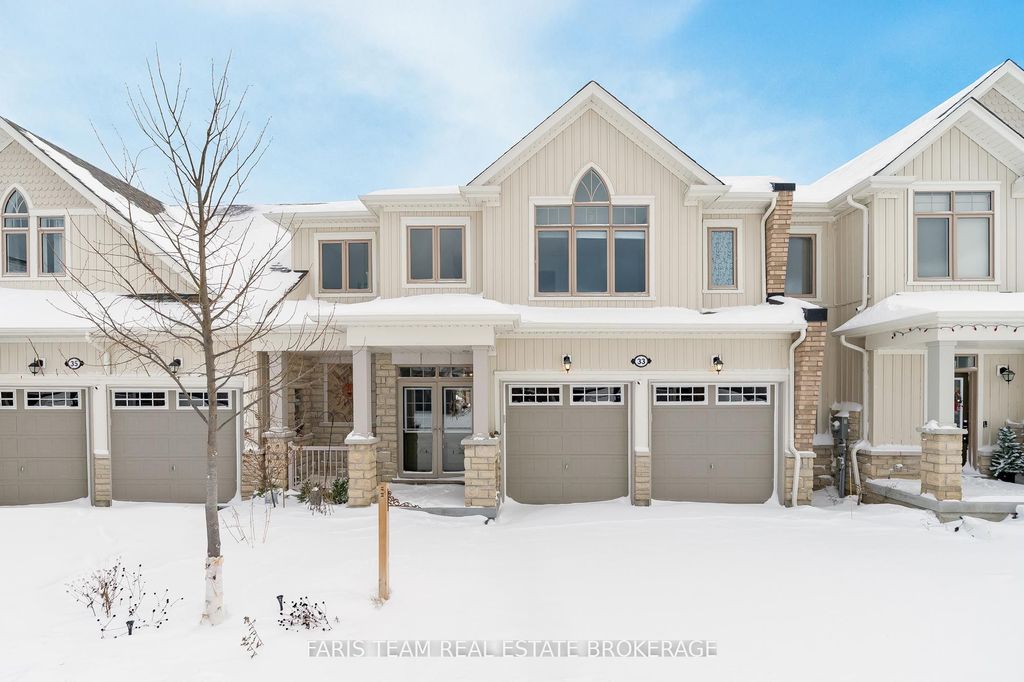 Photo of 33 Bianca Crescent, Wasaga Beach, ON L9Z 0H6 (MLS # S13003604)
