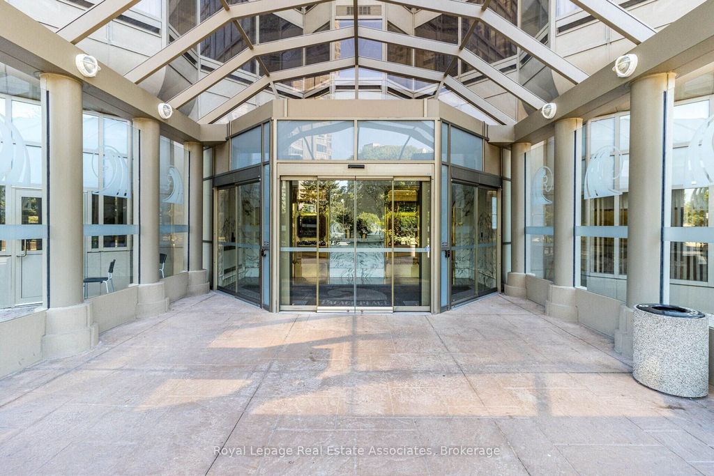 Photo of 1 Palace Pier Court #2407, Toronto, ON M8V 3W9 (MLS # W13027486)