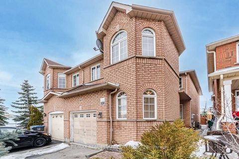 987 Sonoma Court Main Mississauga ON L5V 2P4
