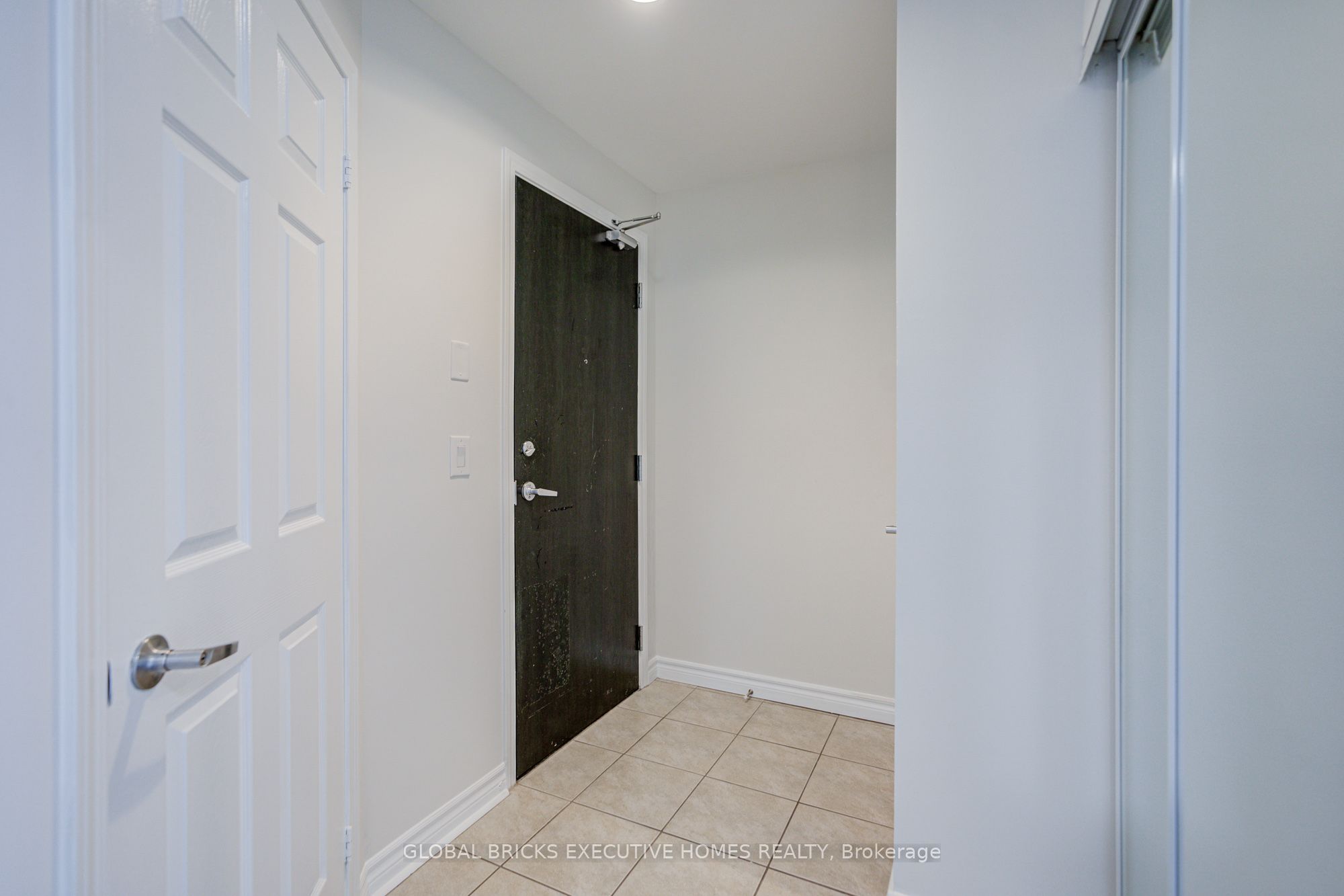 388 Prince of Wales Drive 2911