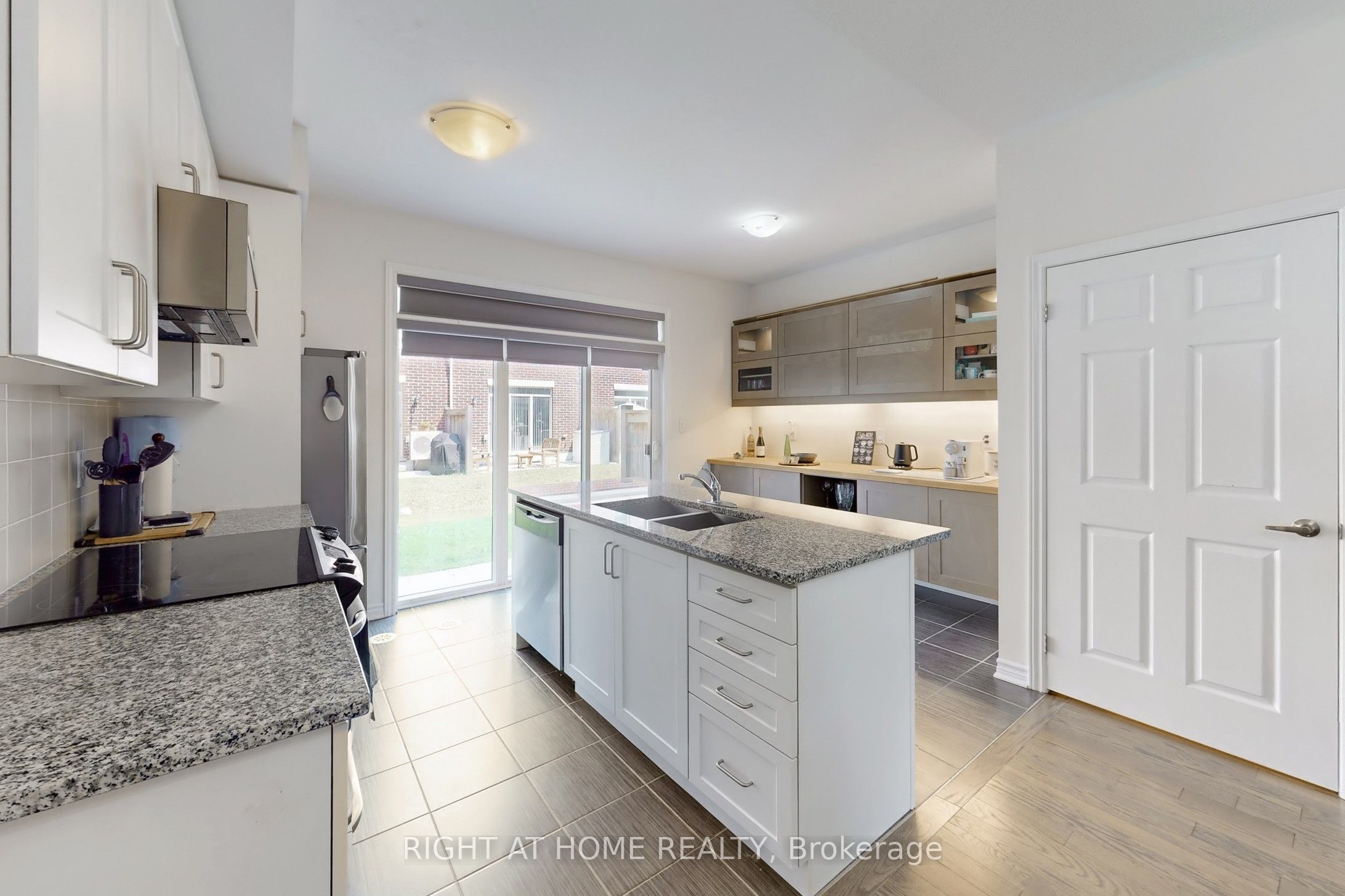 636 Evans Avenue 65