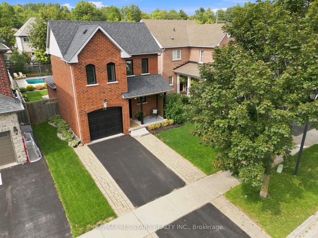 Photo of 73 Russell Barton Lane, Uxbridge, ON L9P 1Z2 (MLS # N13664238)