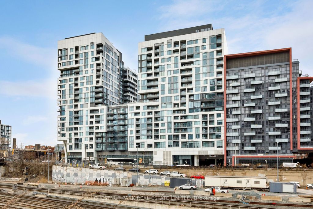 Photo of 576 Front Street W #721E, Toronto, ON M5V 1C1 (MLS # C12937106)