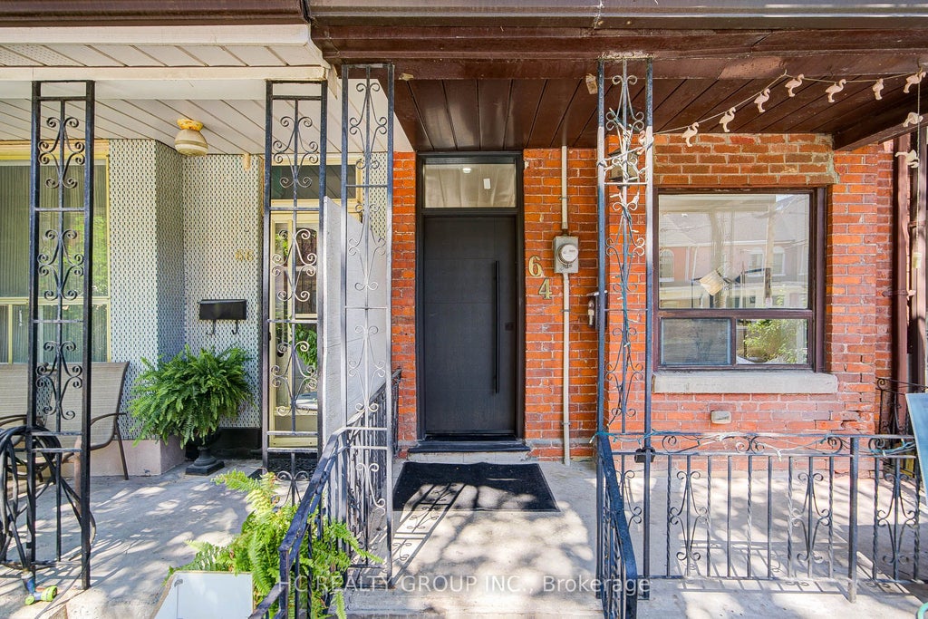 Photo of 64 Wales Avenue, Toronto, ON M5T 1J4 (MLS # C13725712)