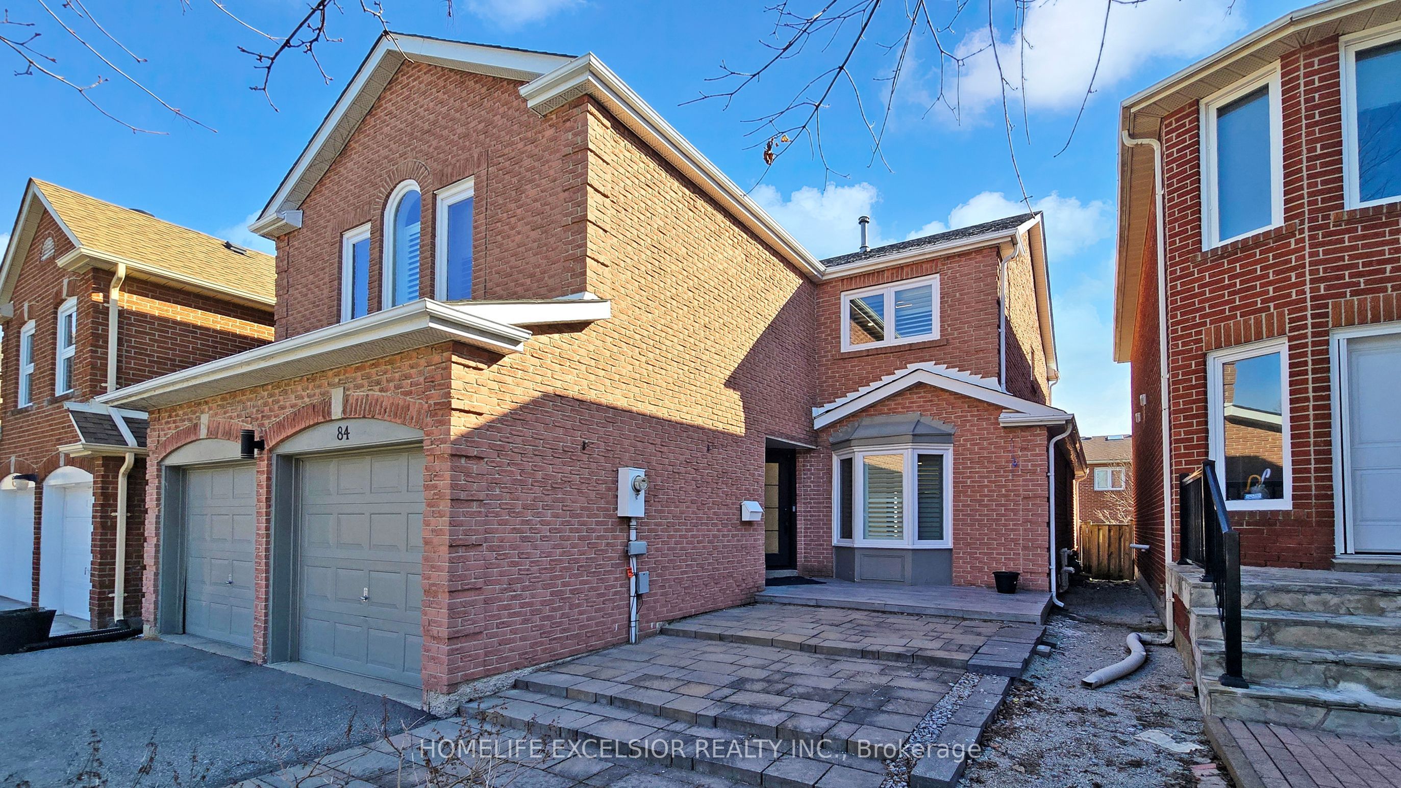 84 Jessica Gardens