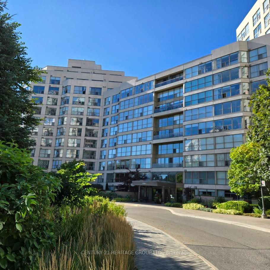 2267 Lakeshore Boulevard W 610
