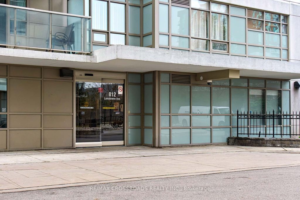 Photo of 812 Lansdowne Avenue #114, Toronto, ON M6H 4K5 (MLS # W12610480)
