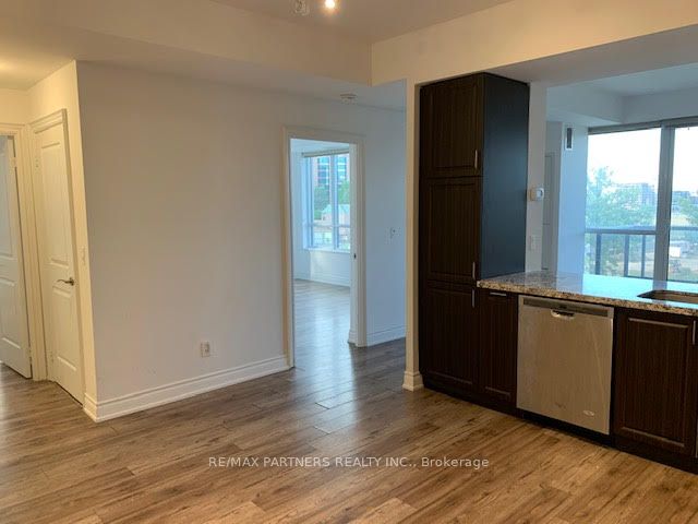 38 Cedarland Drive 605