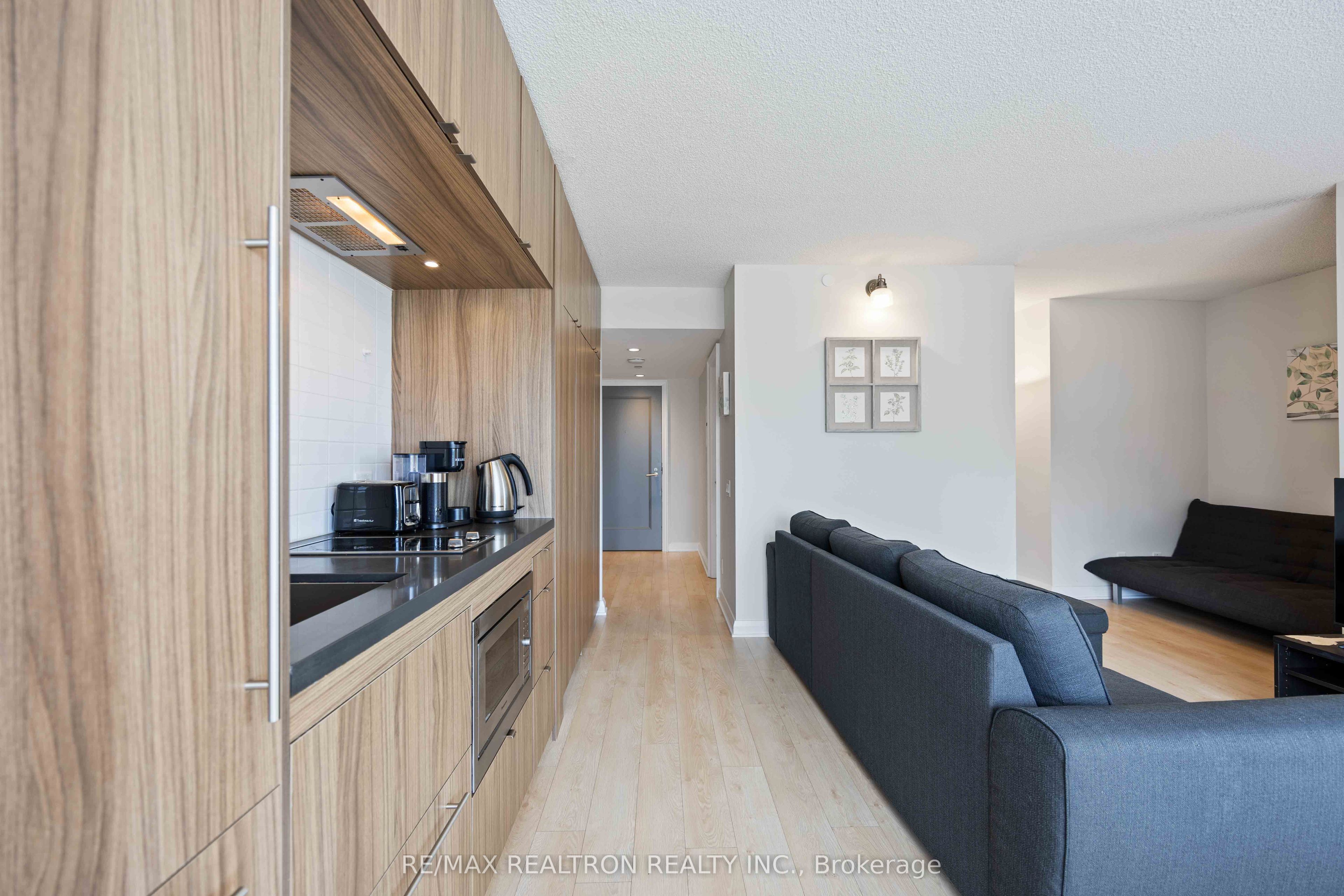 155 Yorkville Avenue 2604