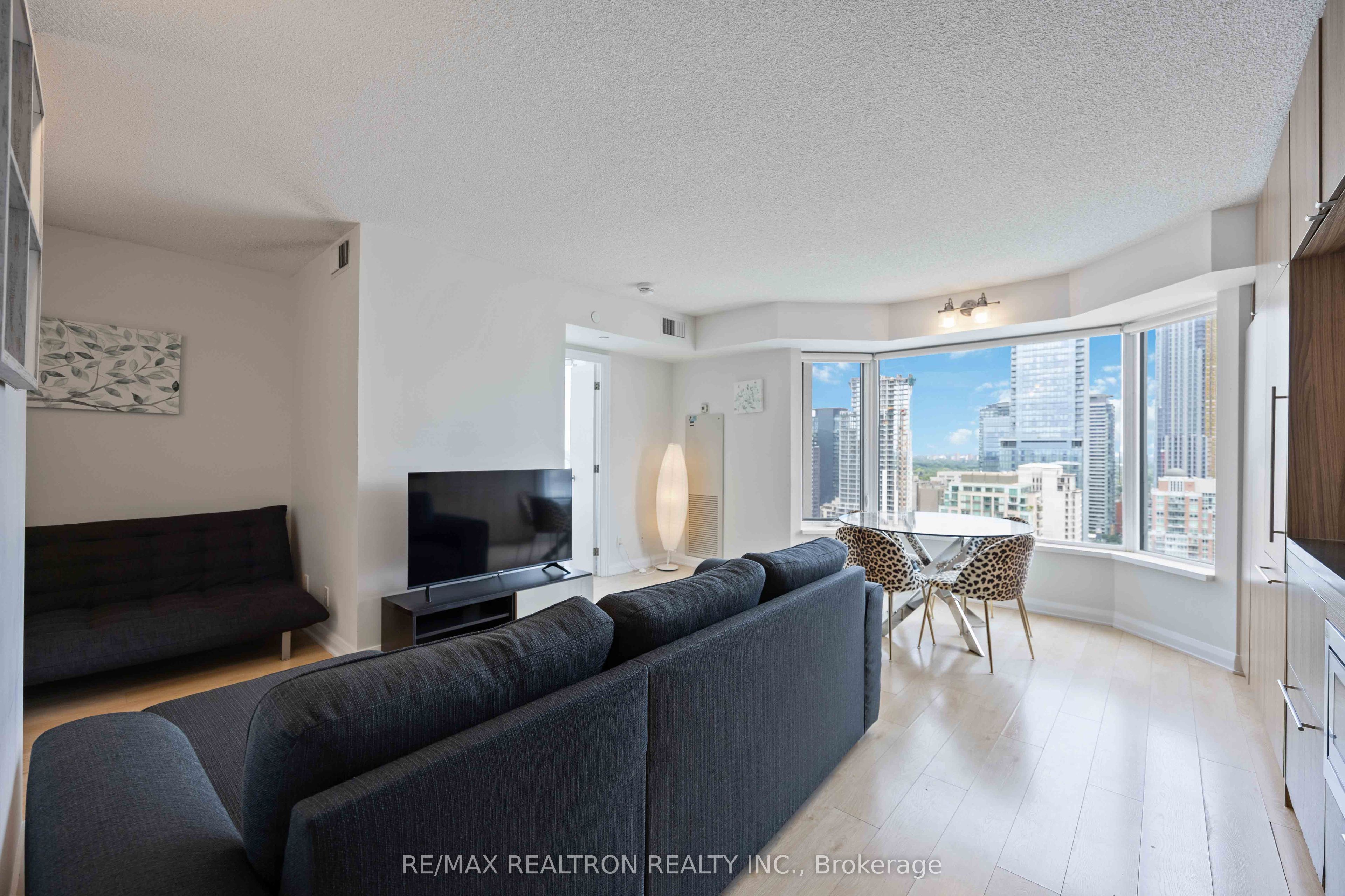155 Yorkville Avenue 2604