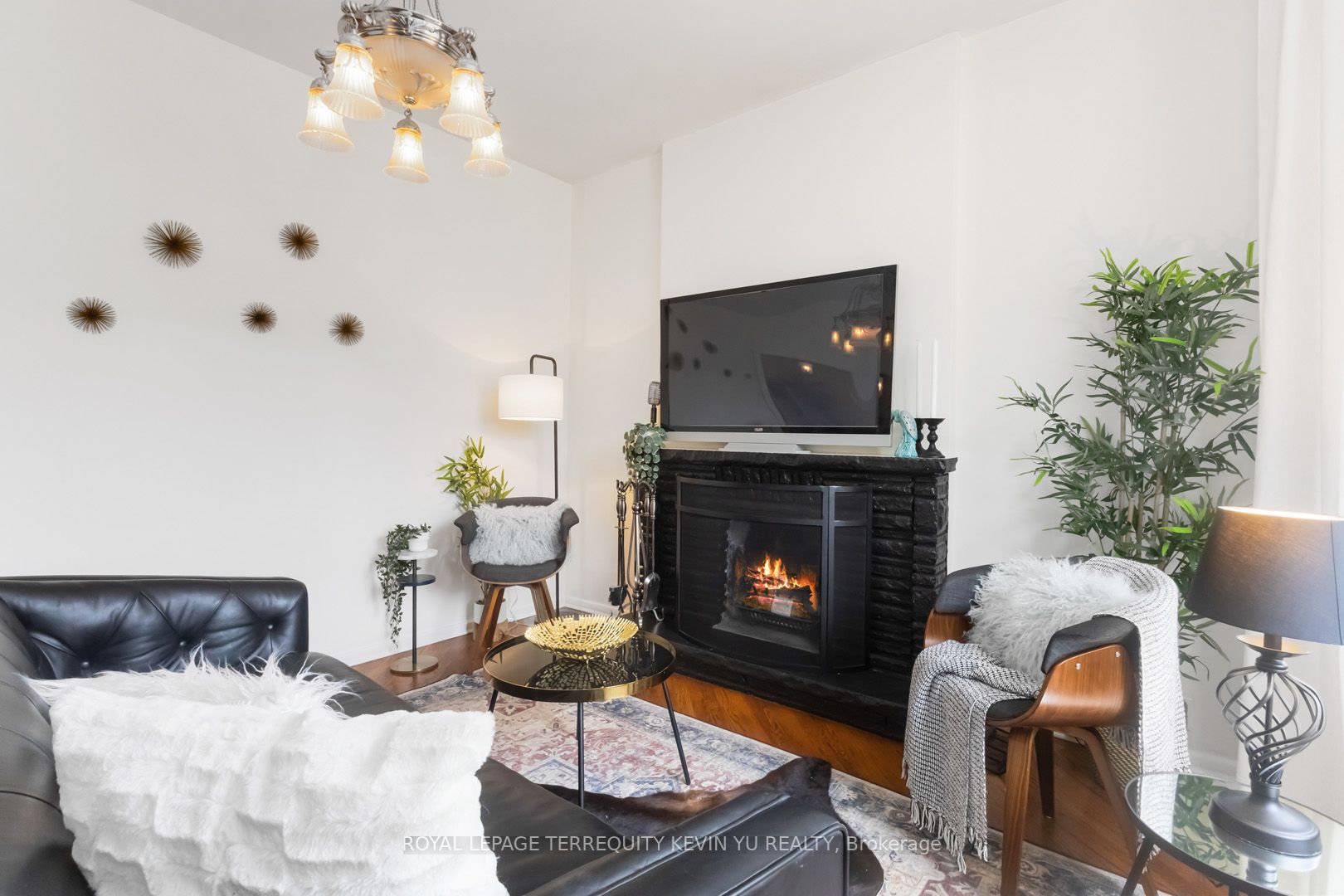 23 Kenneth Avenue
