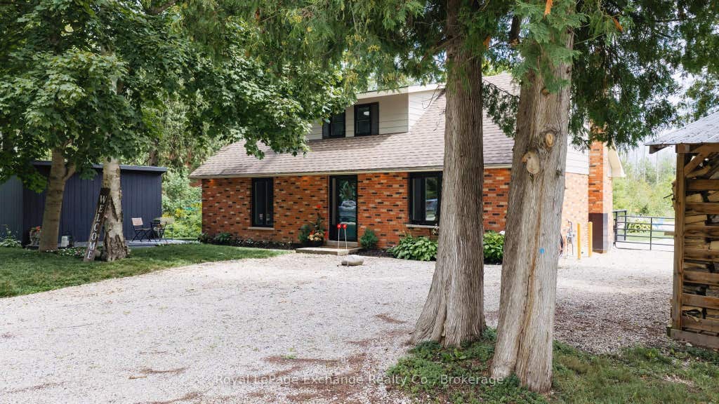 Photo of 299 Victoria Street, Kincardine, ON N0G 2T0 (MLS # X13715052)