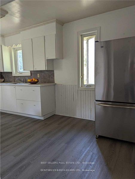320 Ashbury Road