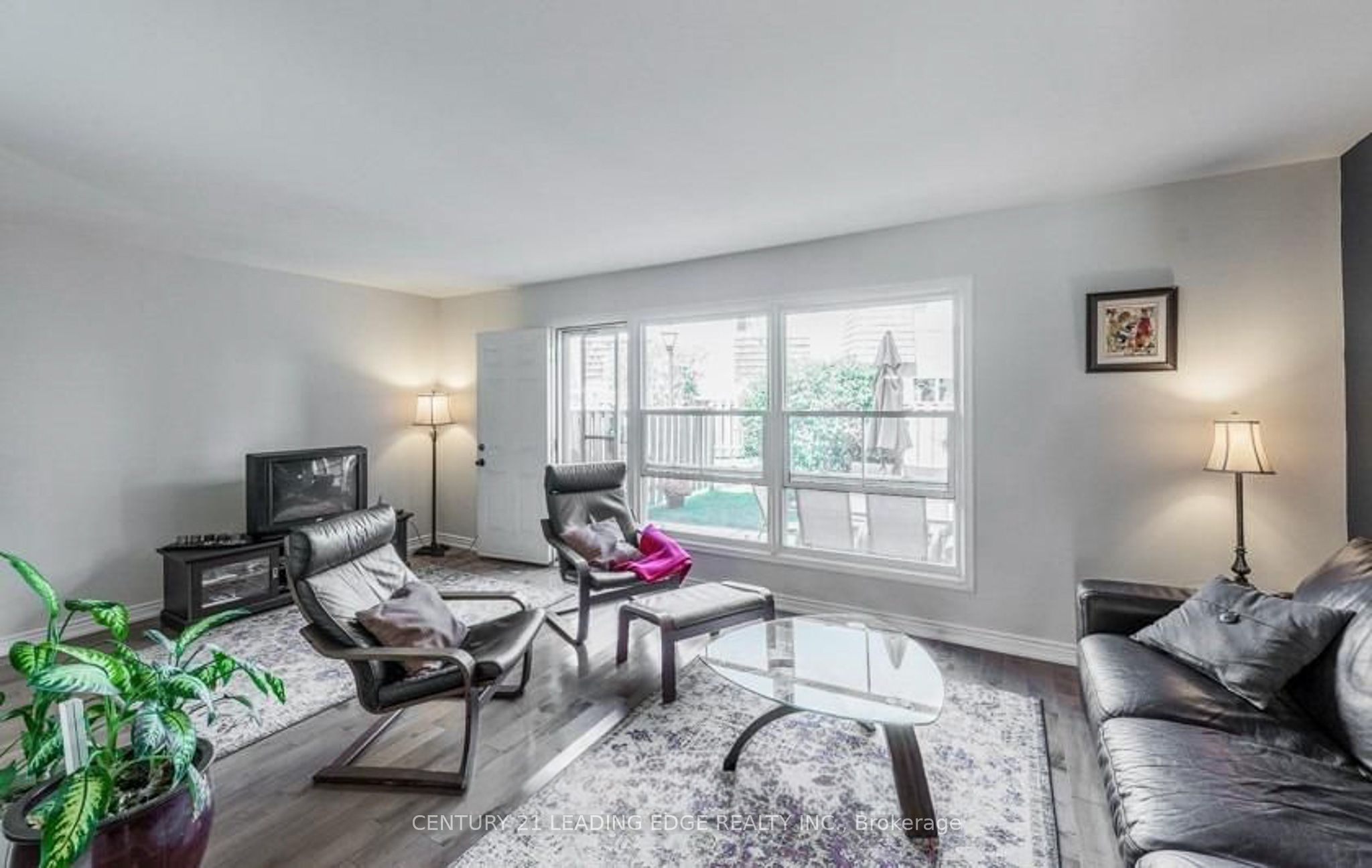 713 Burnhamthorpe Road 49