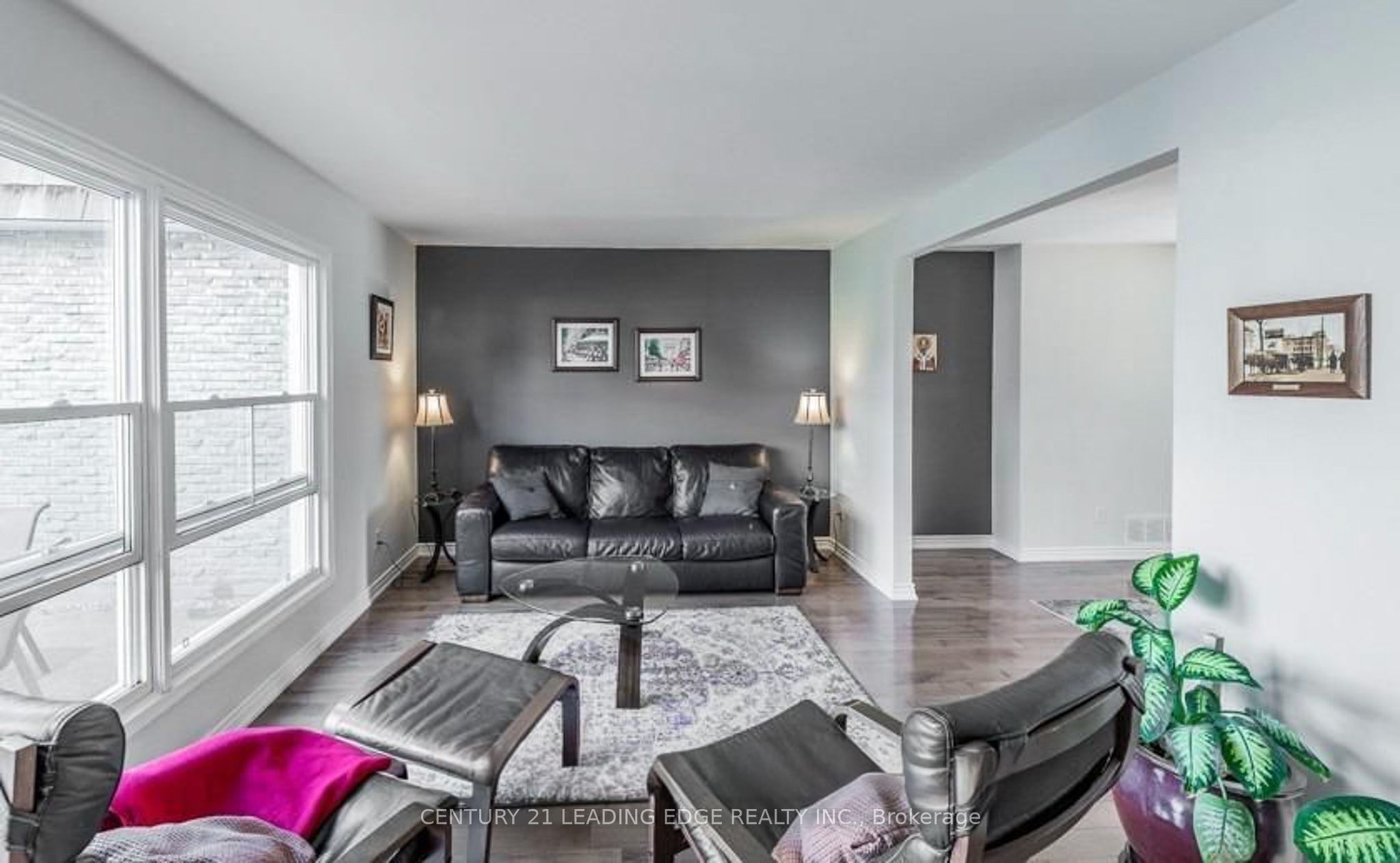 713 Burnhamthorpe Road 49