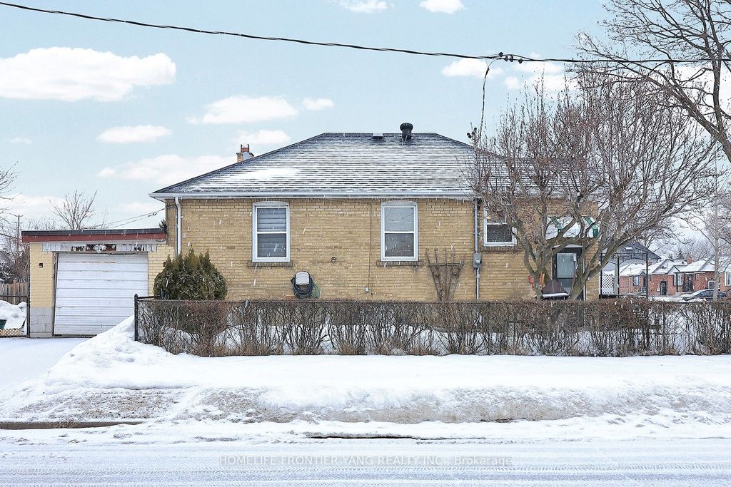 Photo of 30 Silvercrest Avenue, Toronto, ON M8W 2S4 (MLS # W12801190)