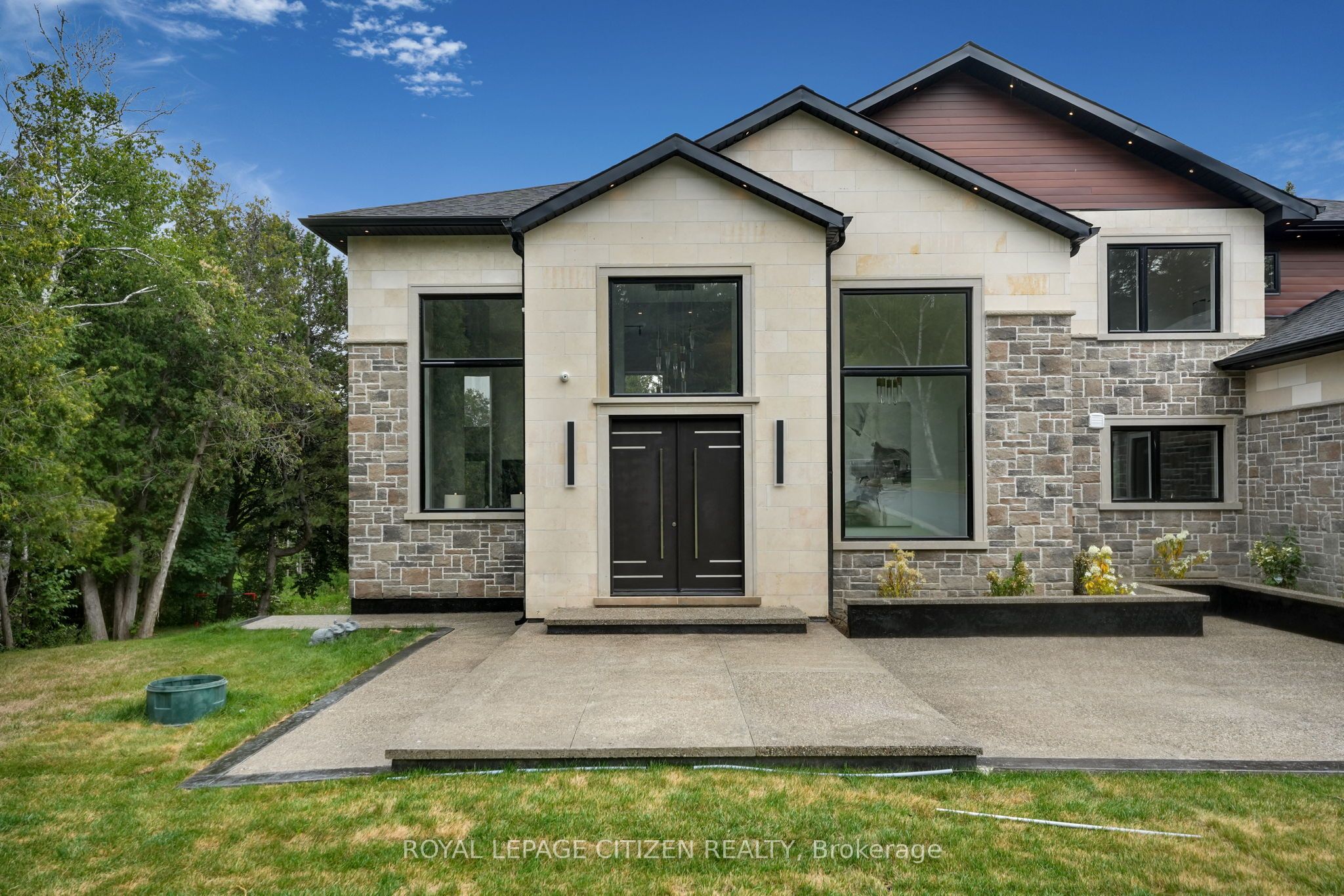 14 Cedar Drive