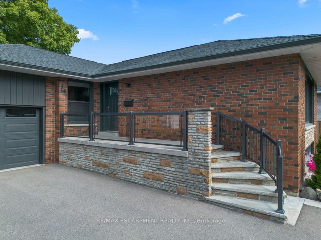 Photo of 4 Thorpe Road, Toronto, ON M9R 2C2 (MLS # W12404677)