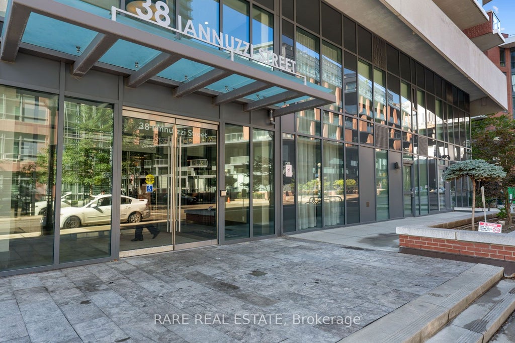 Photo of 38 Iannuzzi Street #528, Toronto, ON M5V 0E8 (MLS # C13862270)