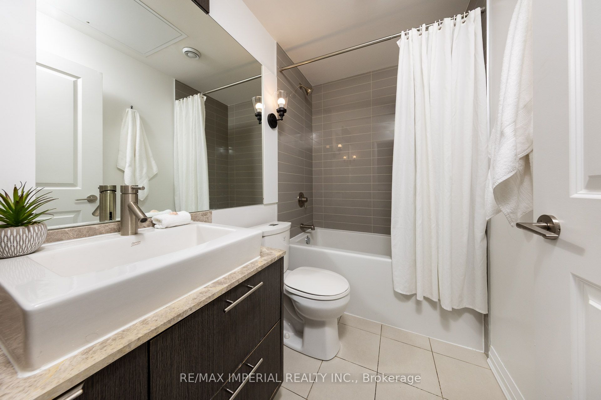 8 Mercer Street 317