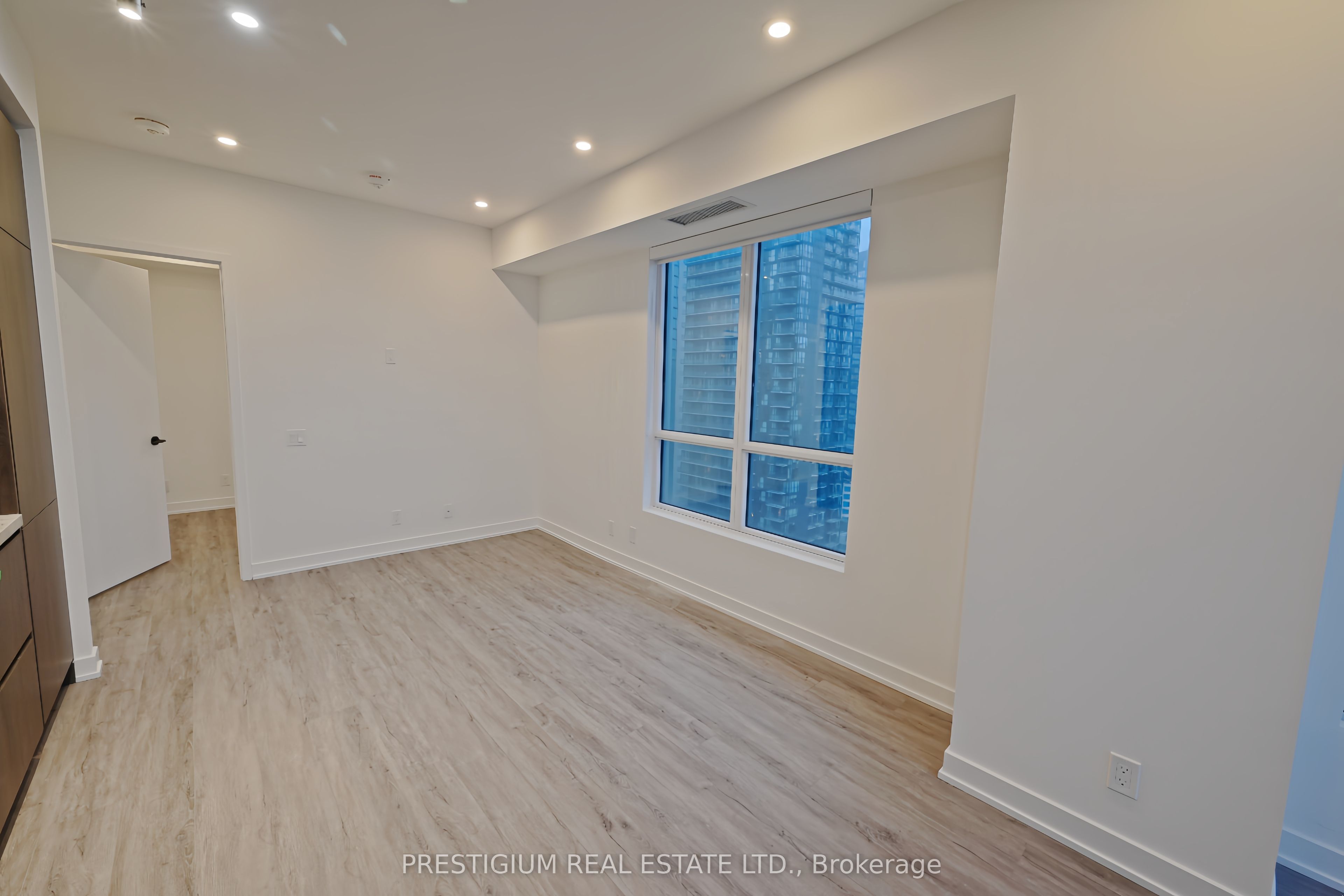 108 Peter Street 3510