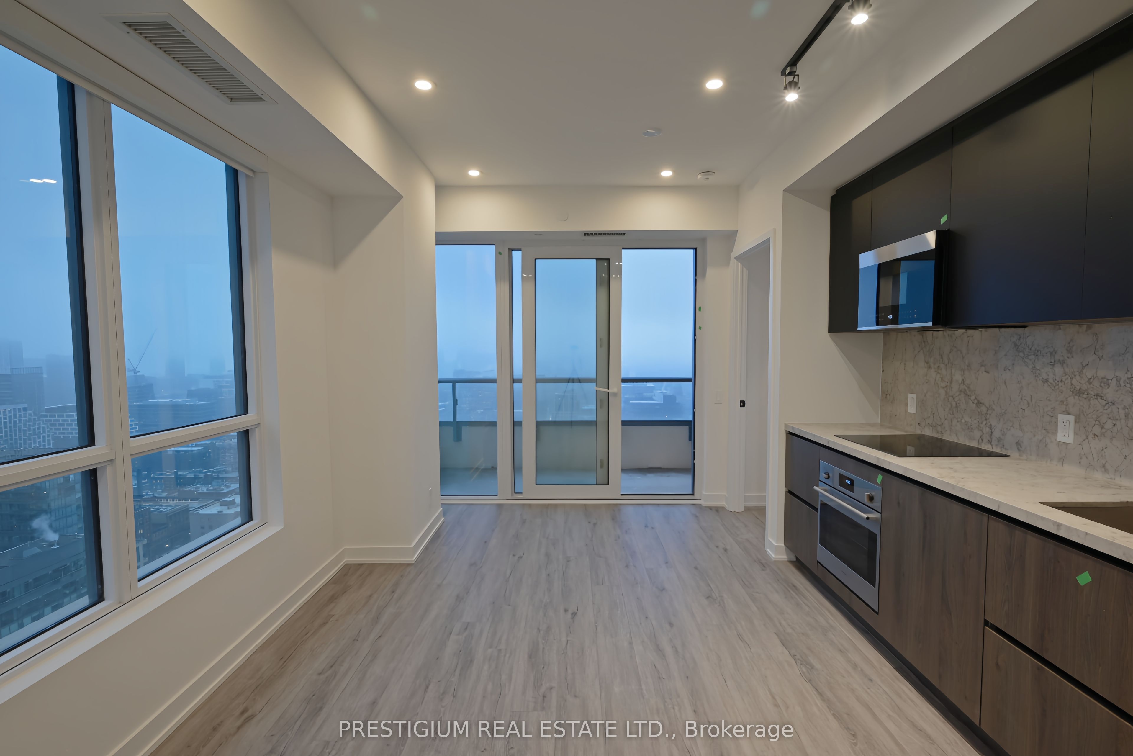 108 Peter Street 3510