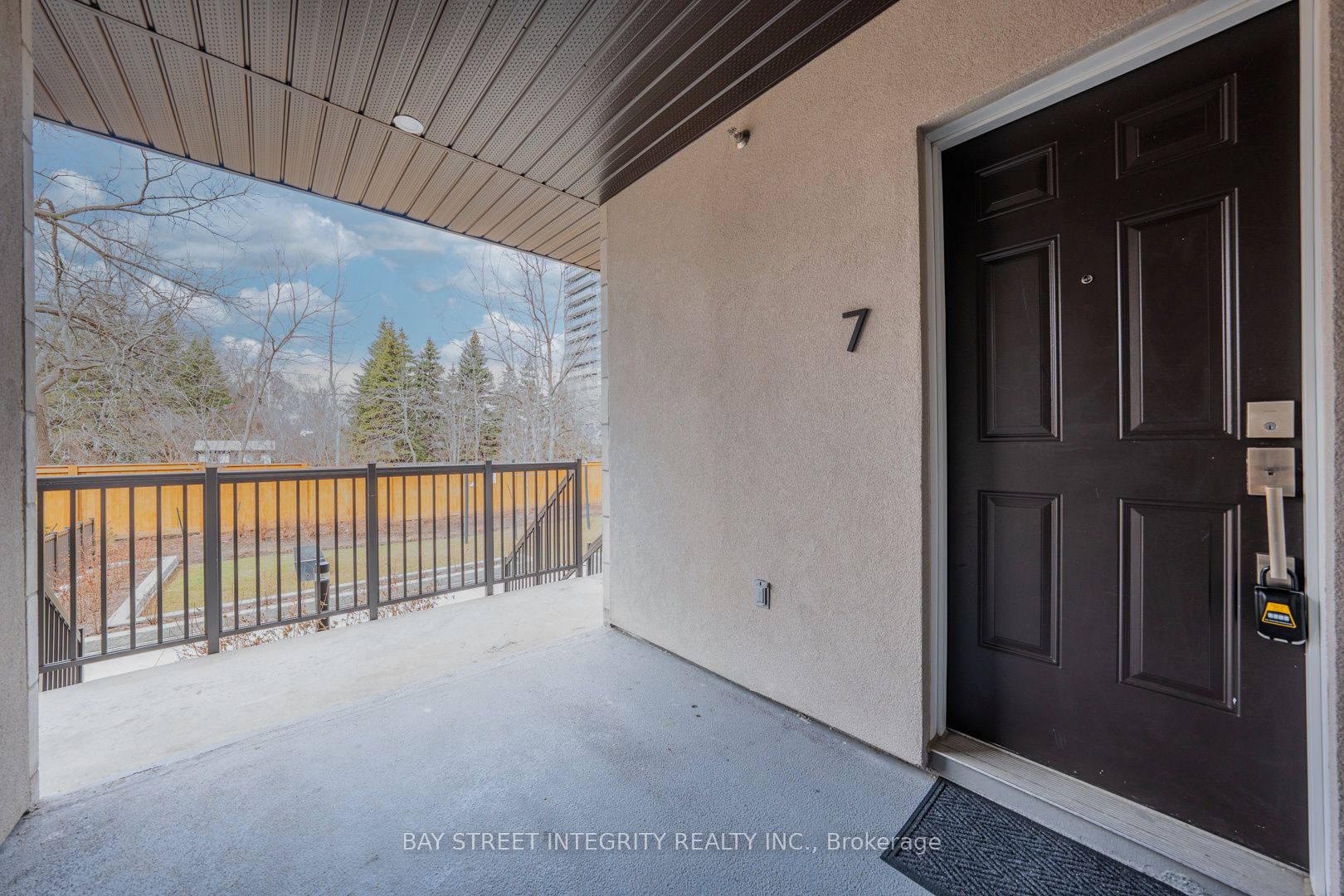 4045 Hickory Drive 7