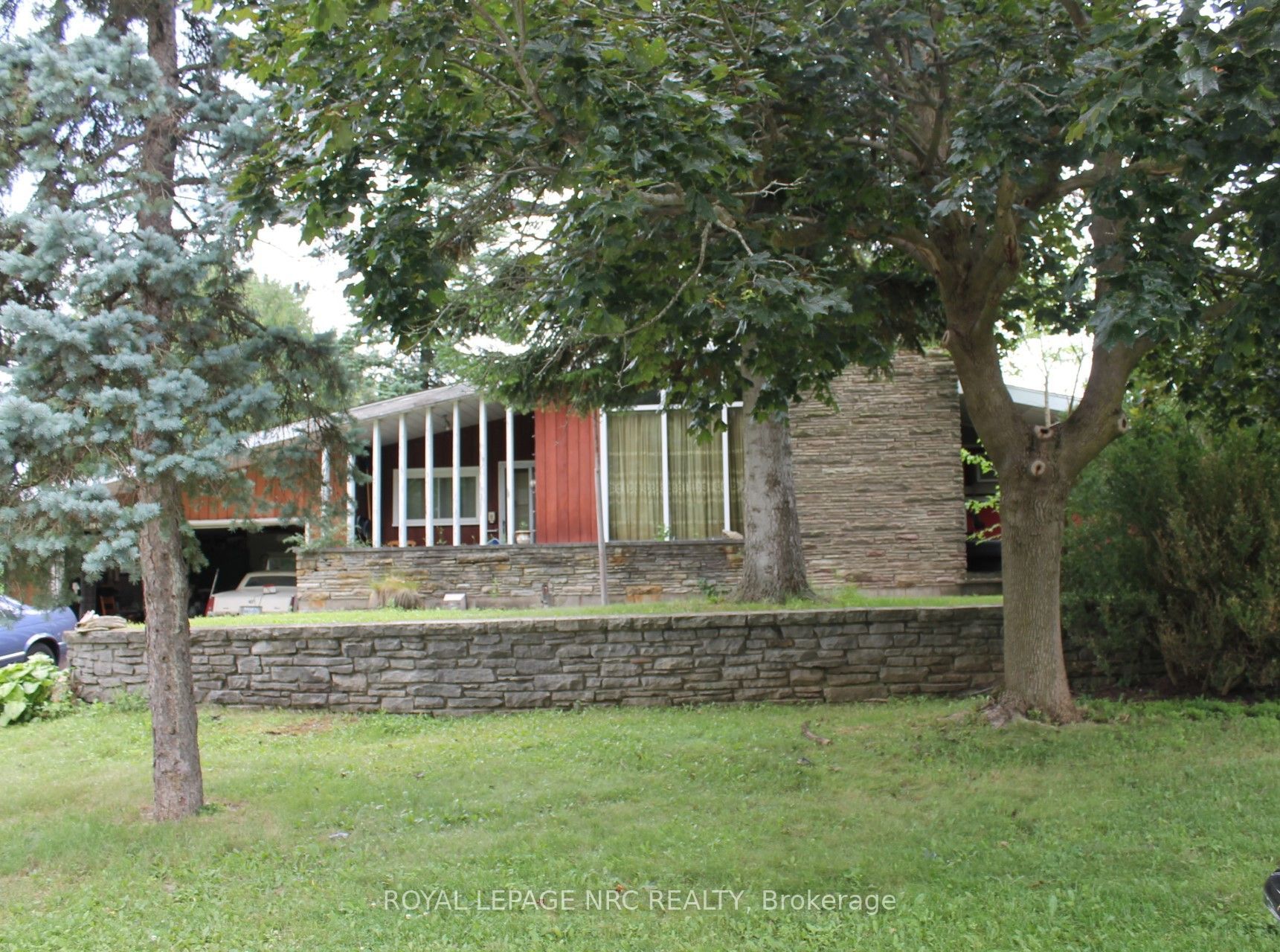 20 Woodmount Drive