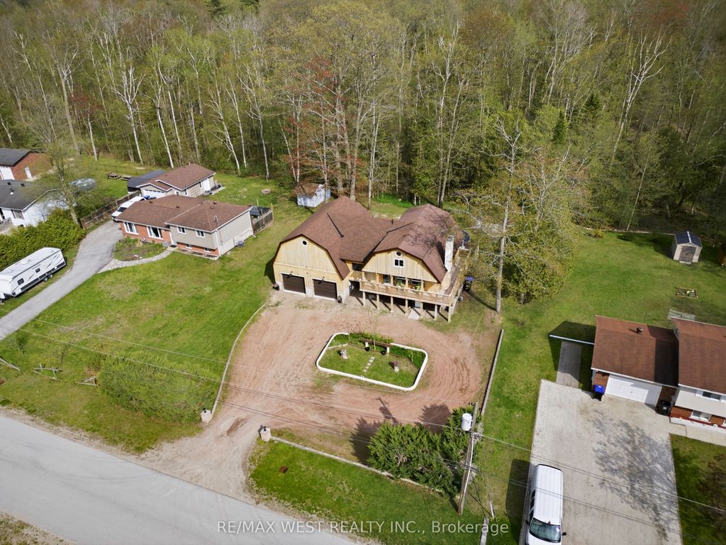 Photo of 61 Antigua Drive, Wasaga Beach, ON L9Z 2S3 (MLS # S13166852)