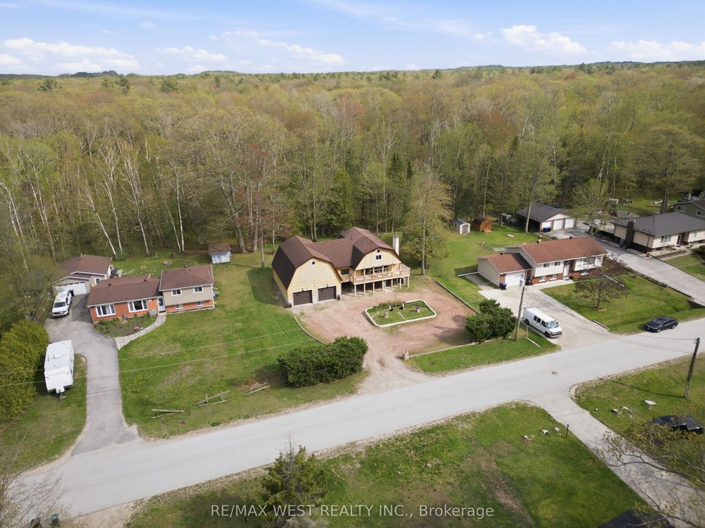 Photo of 61 Antigua Drive, Wasaga Beach, ON L9Z 2S3 (MLS # S13166852)