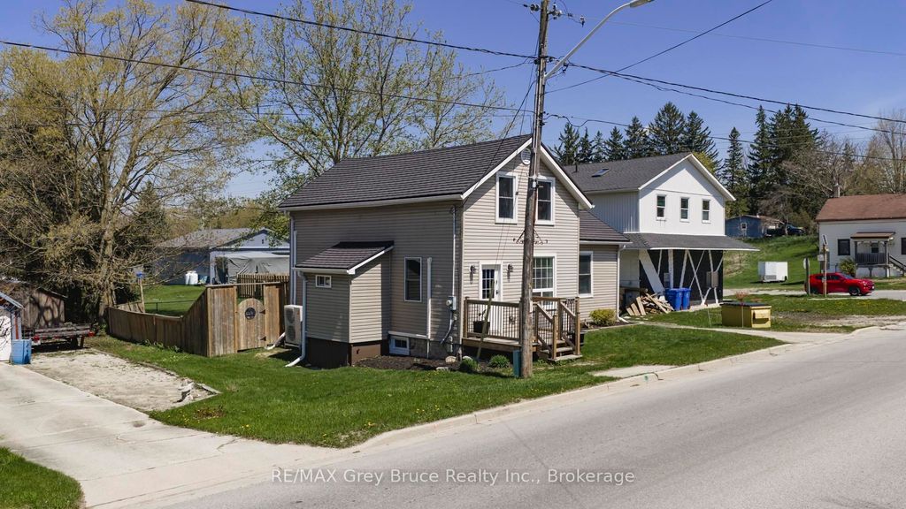 Photo of 707 Queen Street, West Grey, ON N0G 2M0 (MLS # X13096668)