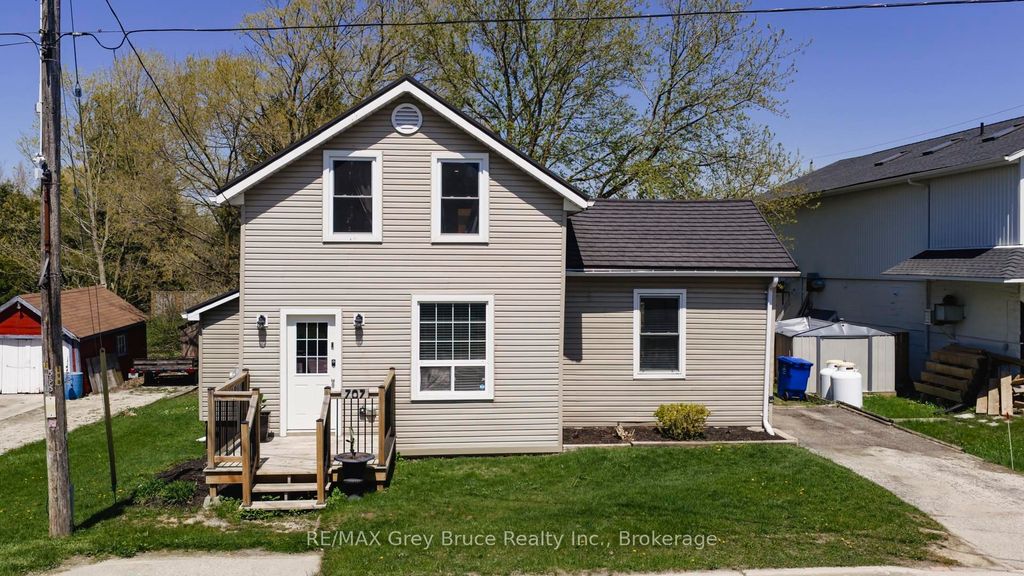 Photo of 707 Queen Street, West Grey, ON N0G 2M0 (MLS # X13096668)