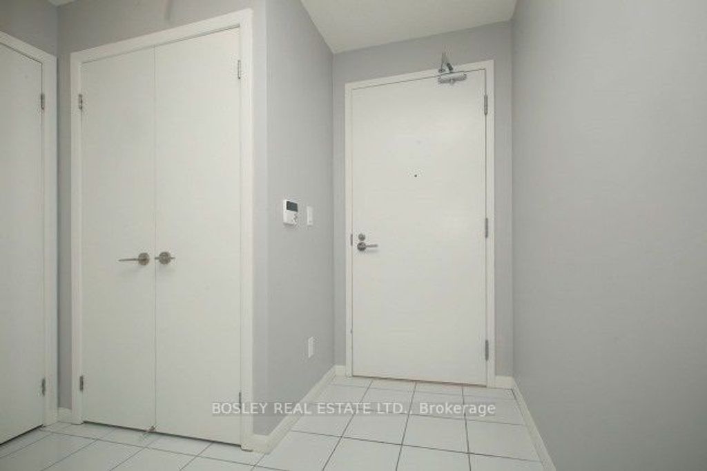 Photo of 209 Fort York Boulevard #468, Toronto, ON M5V 4A1 (MLS # C12449935)