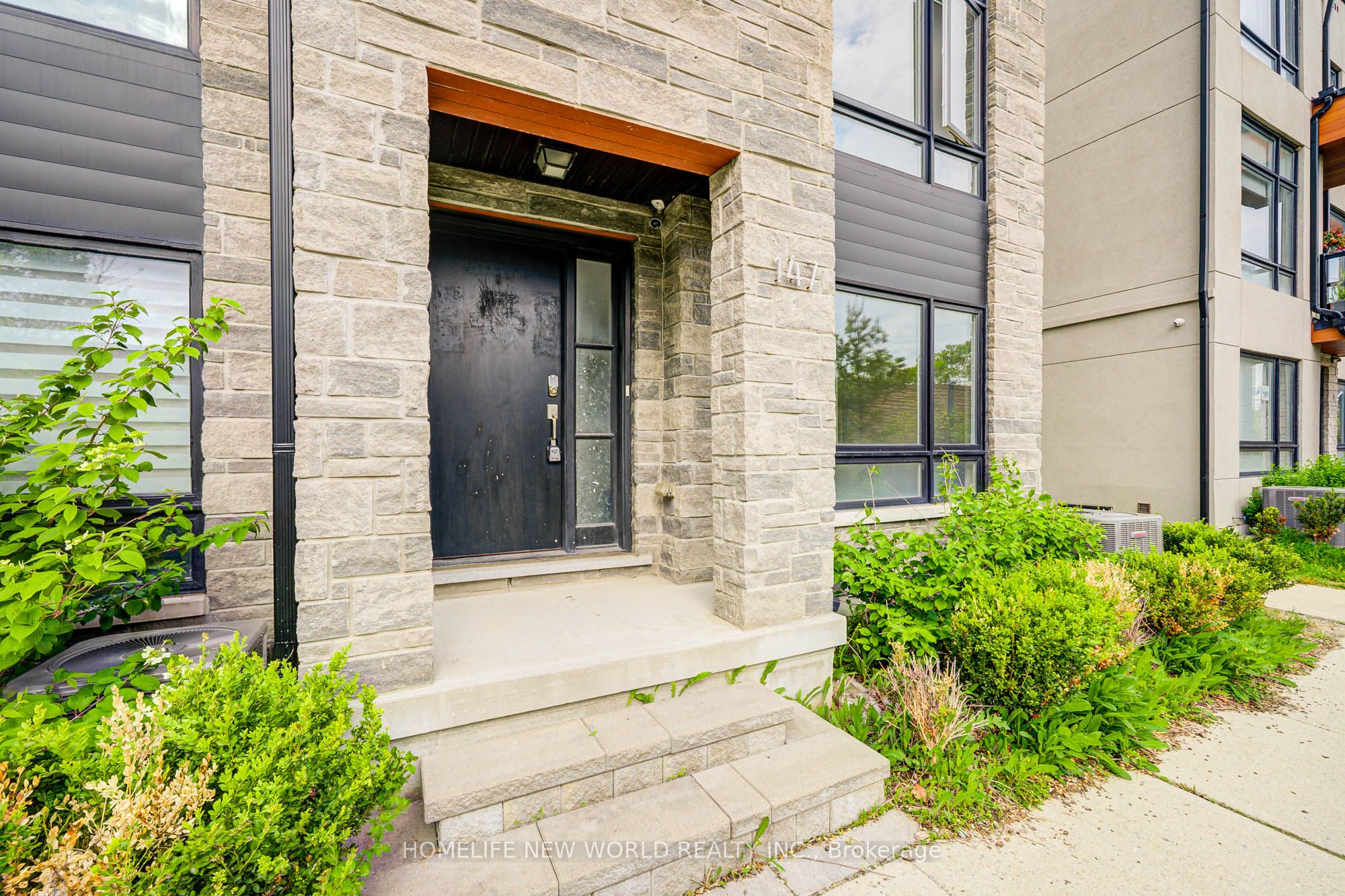 147 Carpaccio Avenue
