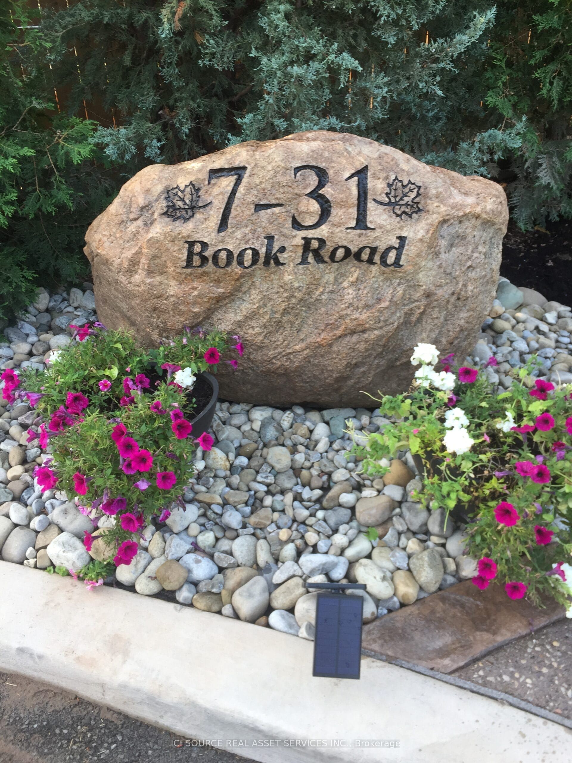 31 Book Road 7