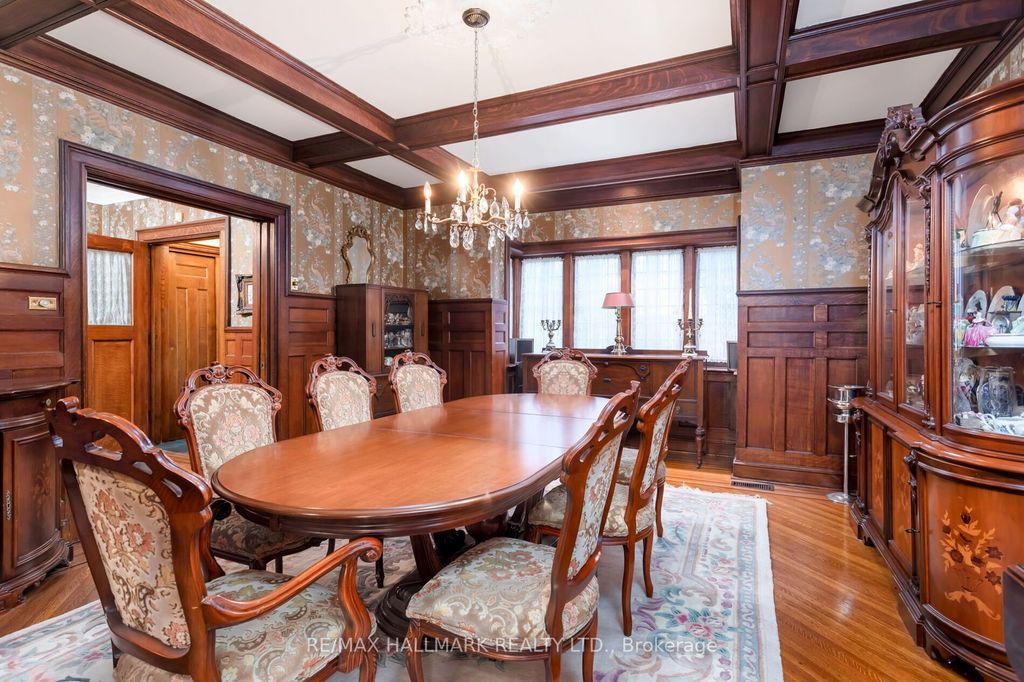 Photo of 60 Indian Grove, Toronto, ON M6R 2Y3 (MLS # W12390491)